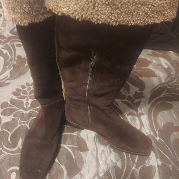 Stuart Weitzman Alaska Boots Brown Cola Sport Suede Sherpa Foldover Size 8.5 - Picture 4 of 8